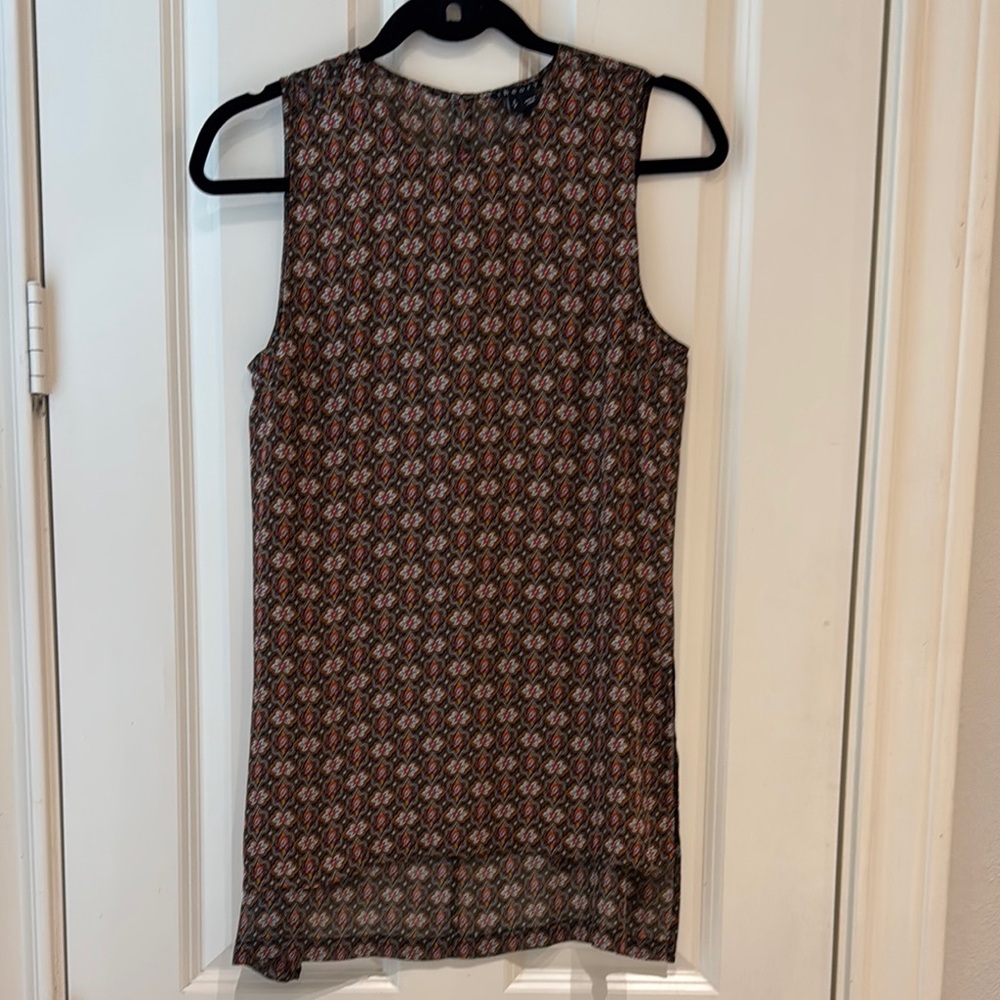 Theory Sleeveless Floral Top